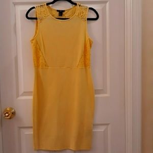 H&M Yellow Lace Top Dress. Size Small